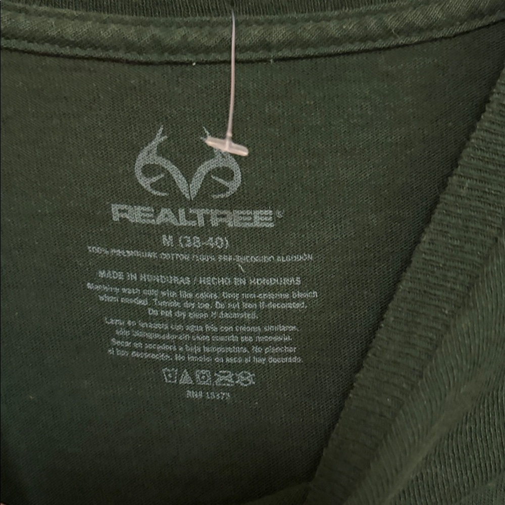 Realtree Dark Green Camo Outfitters Shirt - Picture 2 of 4